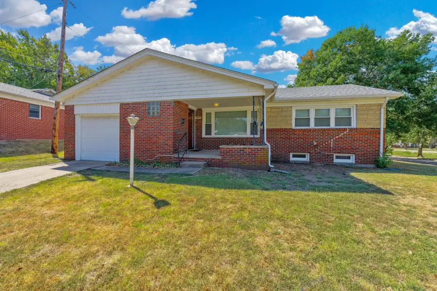 7417 E Lincoln, Wichita, KS 67207 - #3