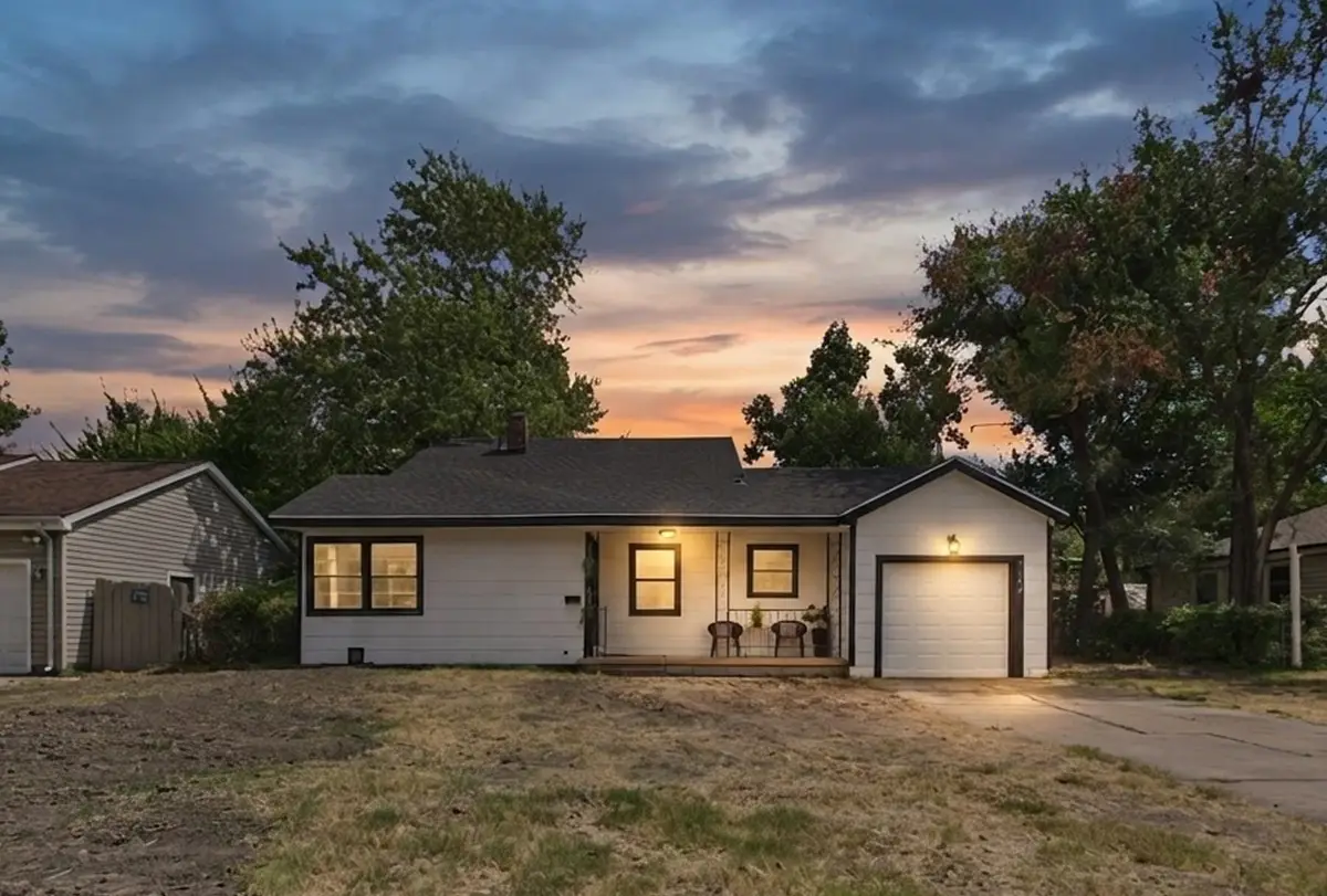 1944 N Litchfield St, Wichita, KS 67203 - #1