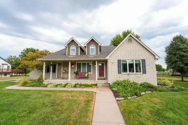 1810 N Cottonwood Dr, El Dorado, KS 67042