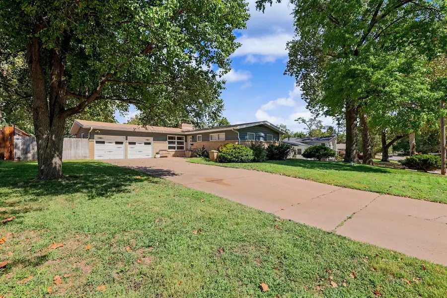 9800 W Shade Ave, Wichita, KS 67212 - #2