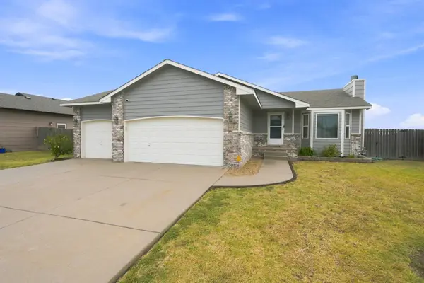 1805 N Mcrae Dr, Goddard, KS 67052