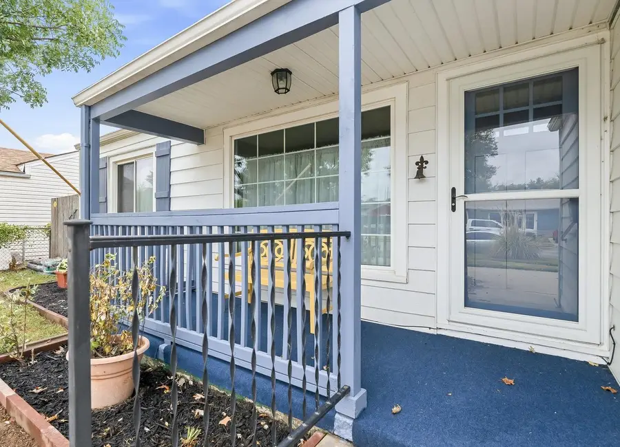 323 W 34th St S, Wichita, KS 67217 - #3
