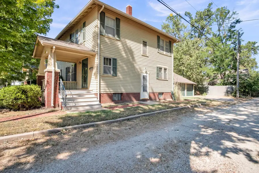 316 N Pine St, Newton, KS 67114 - #2