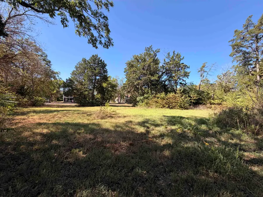 401 N Athenian Ave, Wichita, KS 67203 - #3