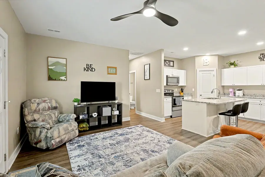 5227 N Cypress, Bel Aire, KS 67220 - #3