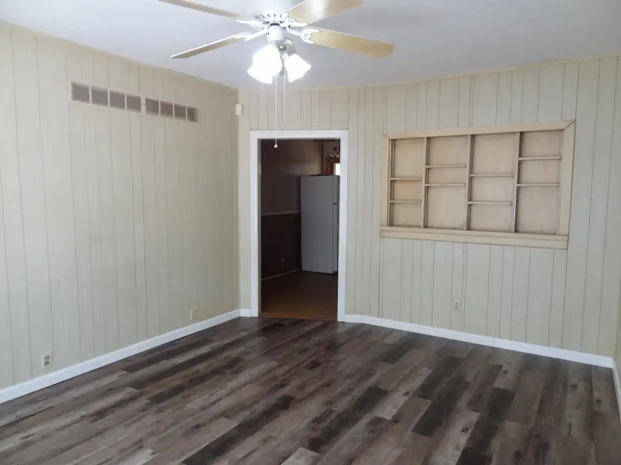 615 S Pershing, Wichita, KS 67218 - #3