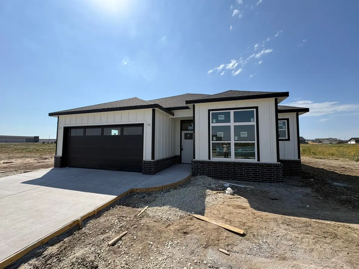 9213 Melissa Ave, Bel Aire, KS 67226 - #1