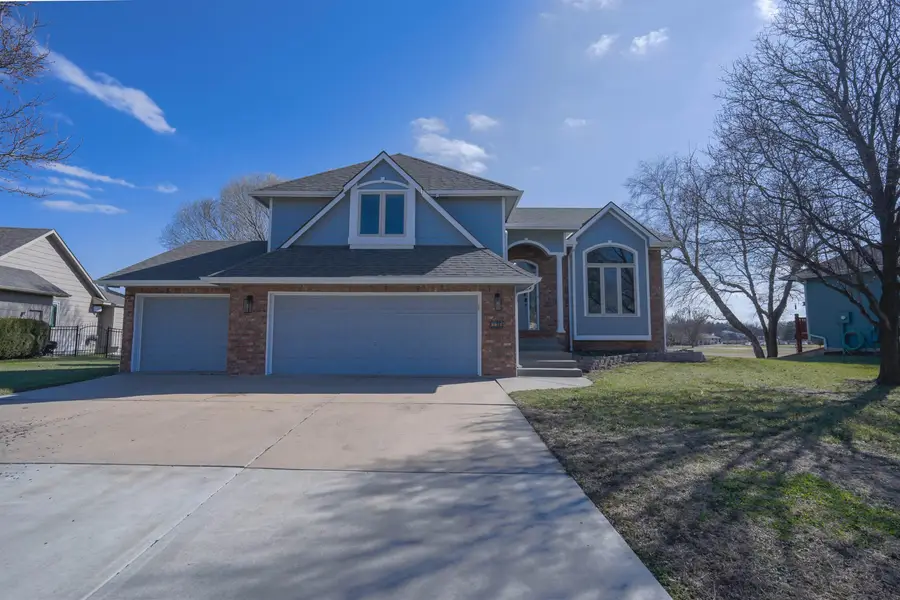 330 S Fairway Cir, Andover, KS 67002 - #2