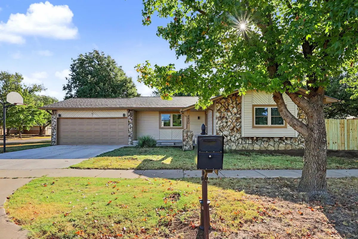 2420 N Edgemoor, Wichita, KS 67220 - #1