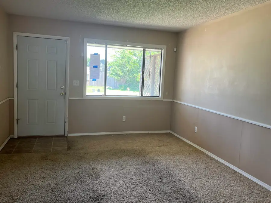 3127 S Bunker Hill, Wichita, KS 67210-0000 - #3