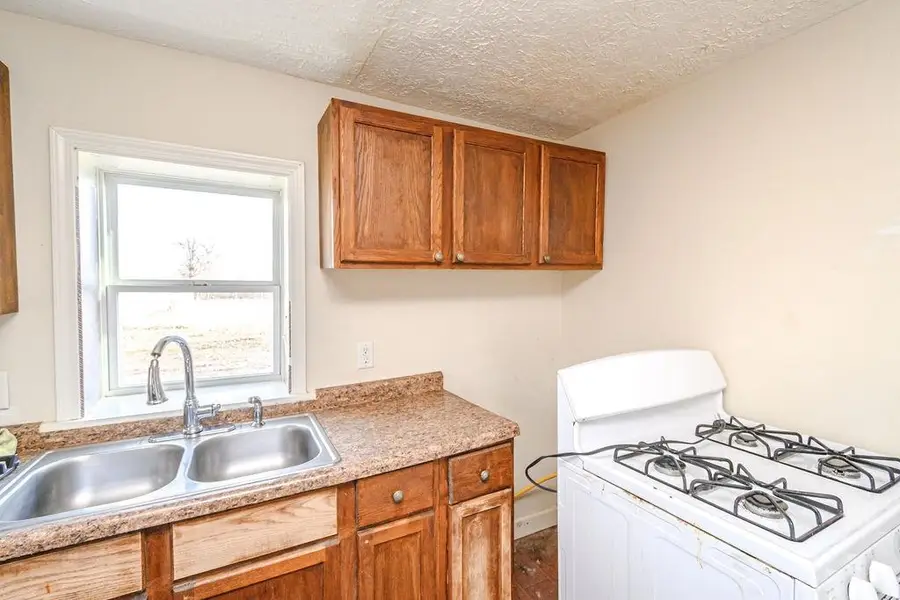 2215 W 8th St, Owensboro, KY 42301 - #3