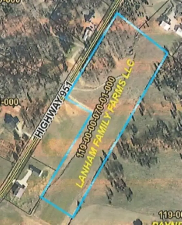 9994 HWY 951, Philpot, KY 42366