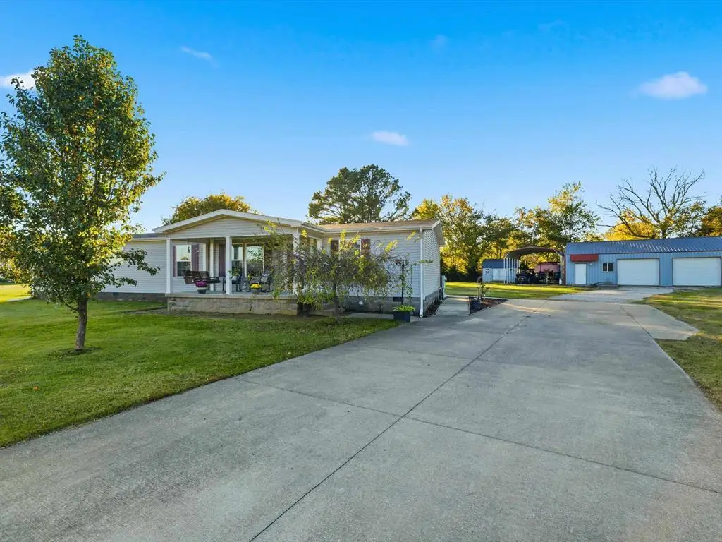 8969 Hideaway Ct, Maceo, KY 42355 - Image #1