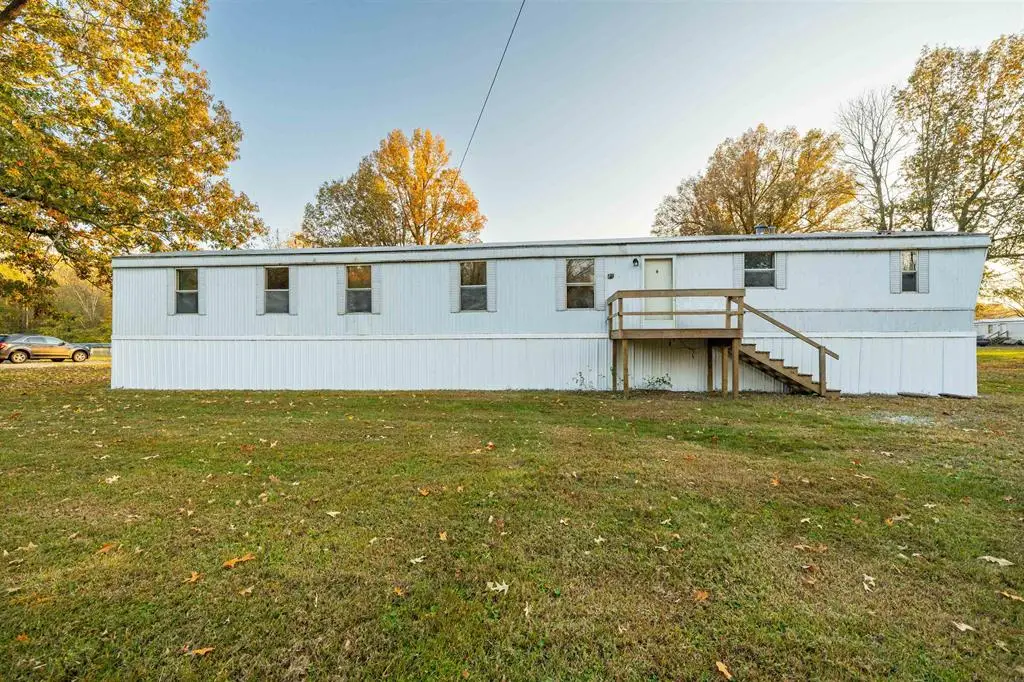 255 E 2nd St, Calhoun, KY 42327 - Image #1