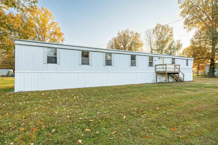 255 E 2nd St, Calhoun, KY 42327 - Image #3