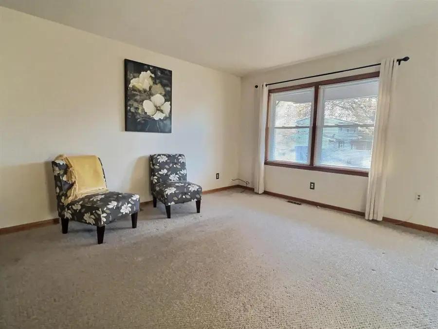 3915 Steele Drive, Owensboro, KY 42303 - Image #2