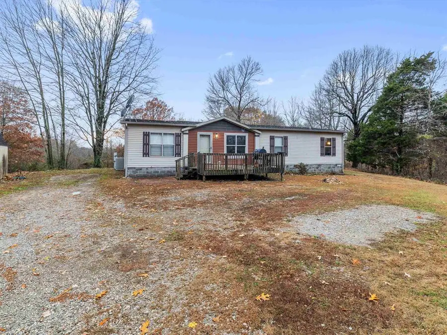 1020 Barnetts Creek Rd, Utica, KY 42376 - Image #3