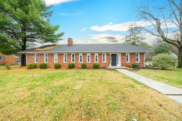 1809 Fieldcrest Dr., Owensboro, KY 42301