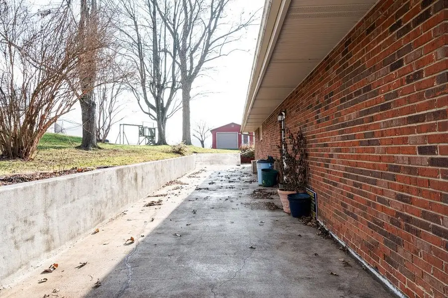 8218 State Route 351 E, Henderson, KY 42420 - Image #3