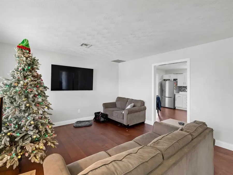 708 Elm St, Cloverport, KY 40111 - Image #3