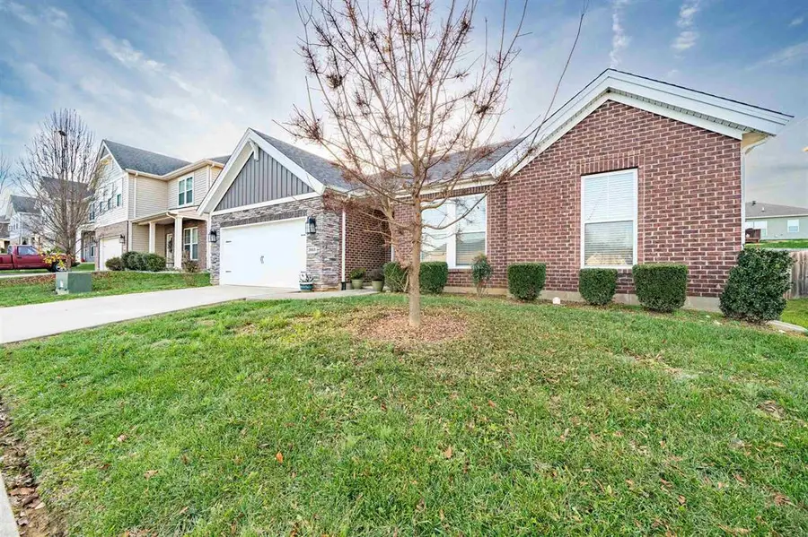 2665 Dellwood Valley Lane, Utica, KY 42376 - Image #2