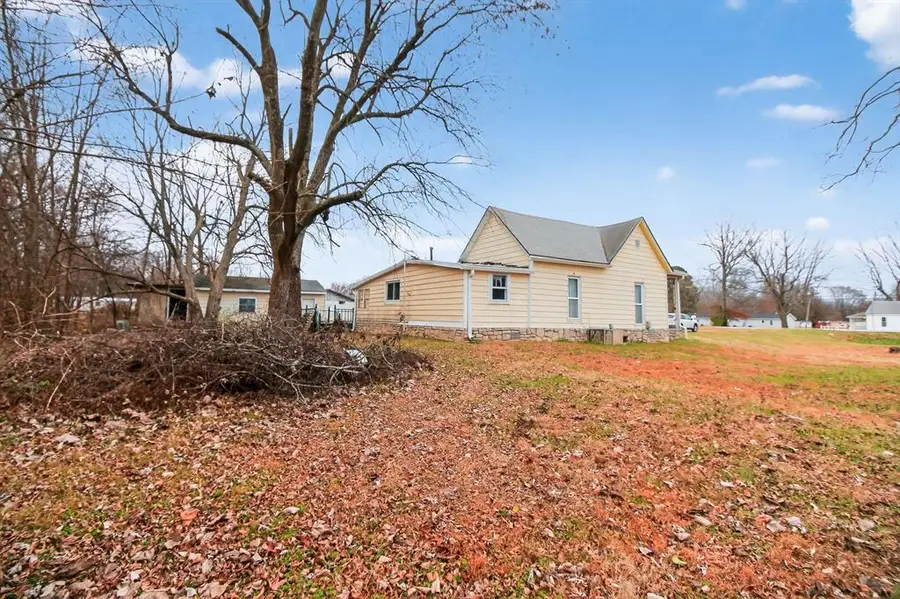 437 W Union Street, Hartford, KY 42347 - Image #2