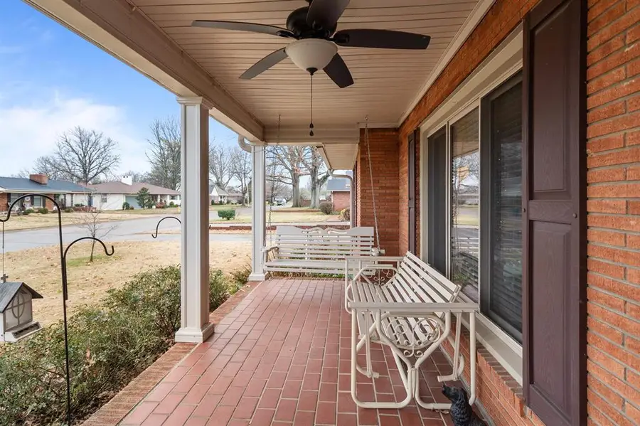 2158 S Stratford Drive, Owensboro, KY 42301 - Image #2