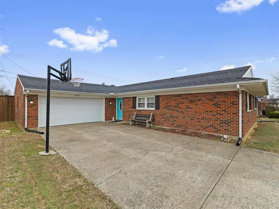 2623 Secretariat Dr, Owensboro, KY 42301 - Image #2