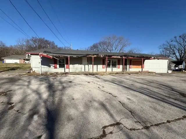 368 Plum Springs Rd, Bowling Green, KY 42101 - #1