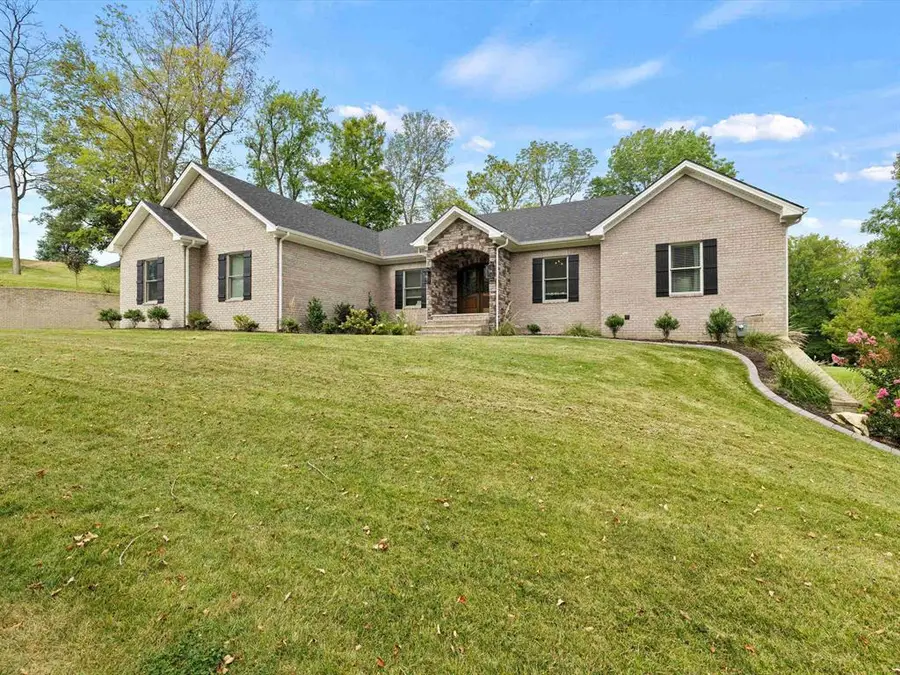 6613 Barcroft Dr, Owensboro, KY 42303 - #2