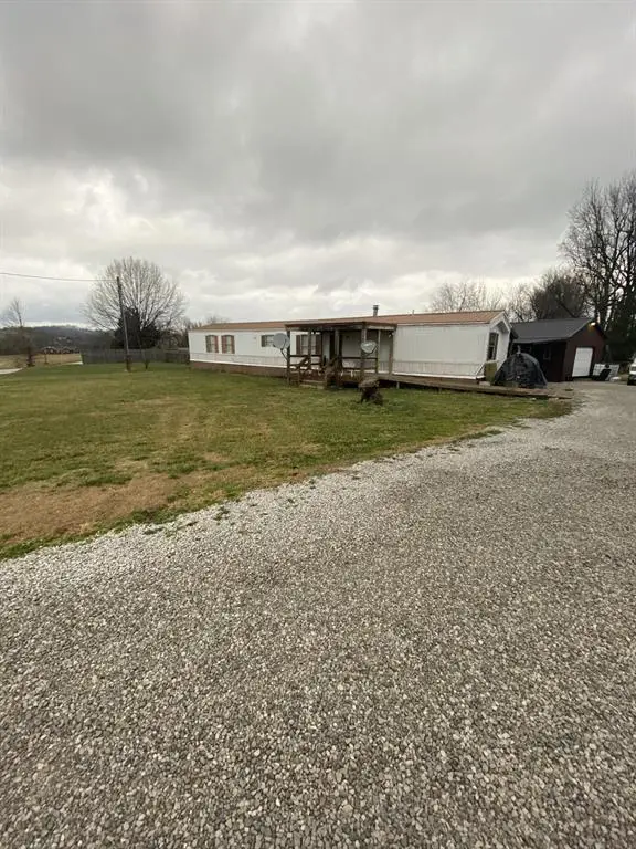 4863 Shrewsbury Rd, Leitchfield, KY 42754