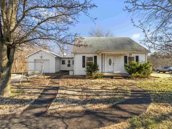 9645 HWY 144, Philpot, KY 42366