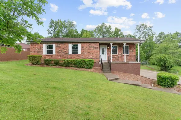 1333 Kingswood Way, Radcliff, KY 40160