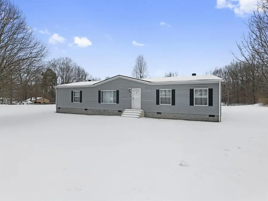 913 Sand Hill Rd, Livermore, KY 42352 - #2