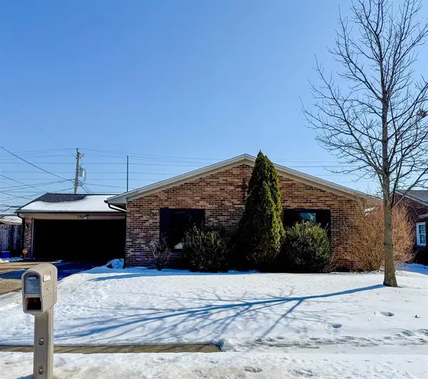 2313 Secretariat Dr, Owensboro, KY 42301