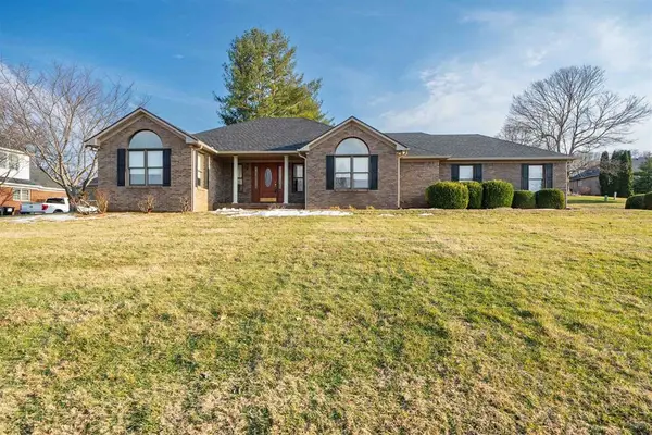 3816 Meadowbrook Ct, Owensboro, KY 42303
