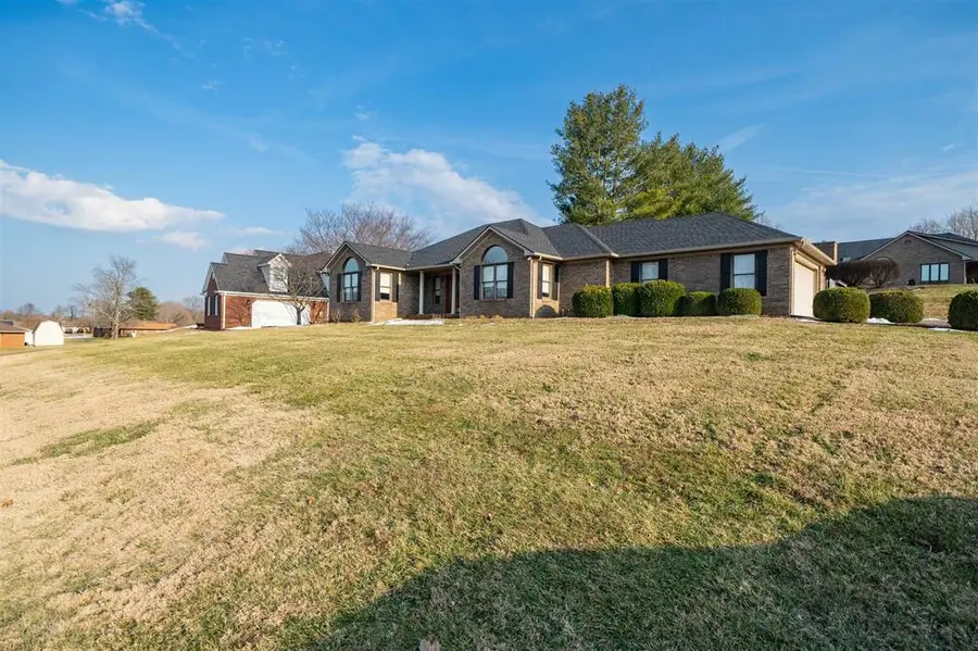 3816 Meadowbrook Ct, Owensboro, KY 42303 - #2
