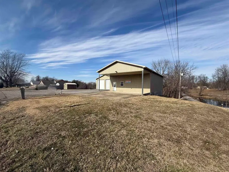 1310 Mcleod Ln, Madisonville, KY 42431 - #3