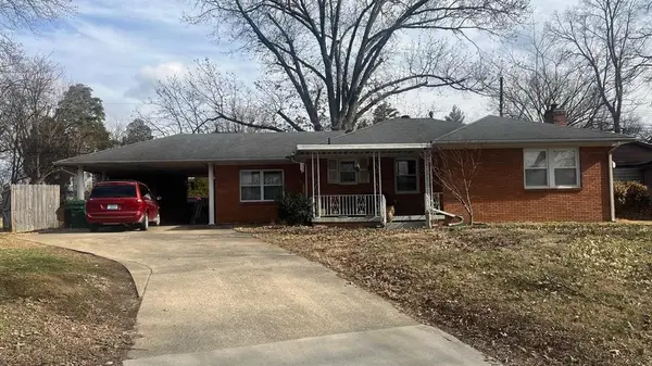 1252 Castlewood Place, Owensboro, KY 42303