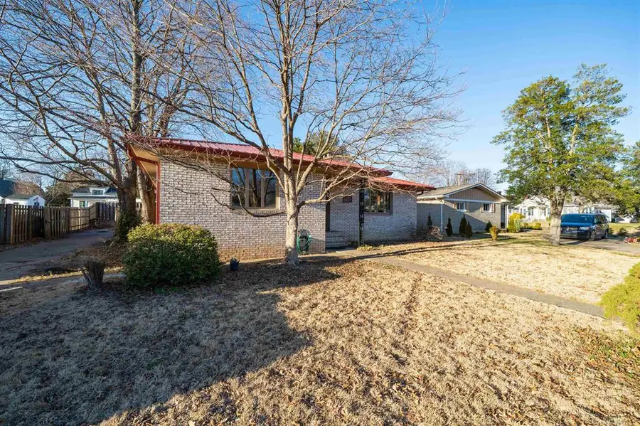 711 Walnut Park Dr, Owensboro, KY 42301 - #2