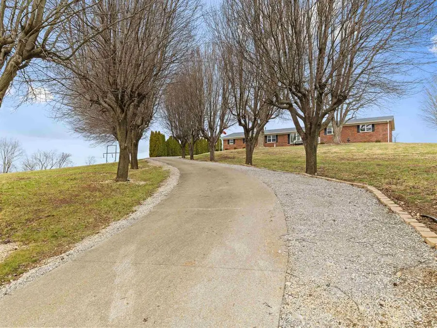 4121 Hayden Rd, Owensboro, KY 42303 - #3