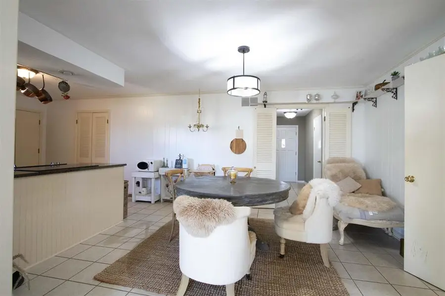 3765 Locust Hill Dr E, Owensboro, KY 42303 - #3