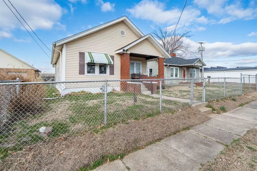 1107 W 11th Street, Owensboro, KY 42301 - #2