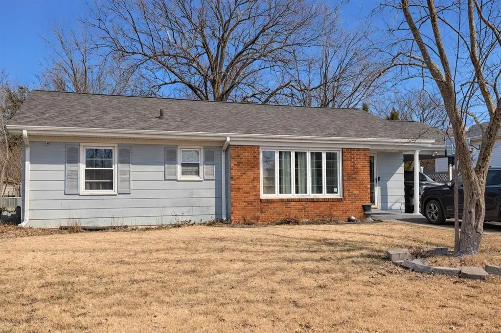 2239 Greenbriar Drive, Henderson, KY 42420 - #1