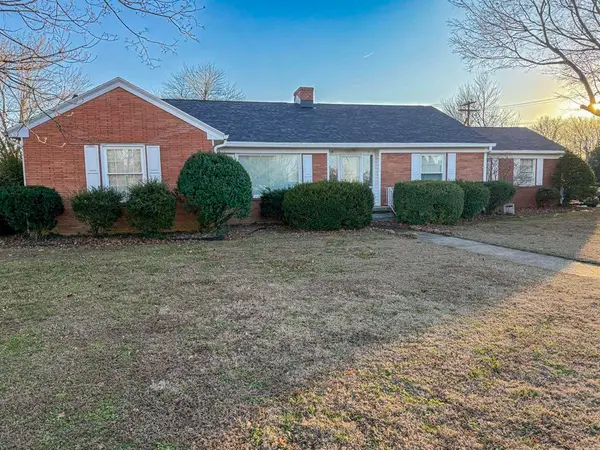 1120 College Dr, Owensboro, KY 42301