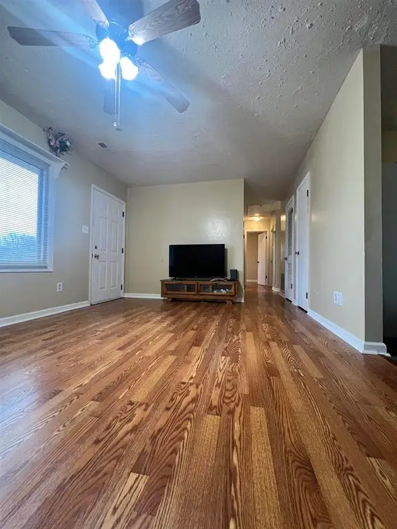 312 Holmes DR, Owensboro, KY 42303 - #2