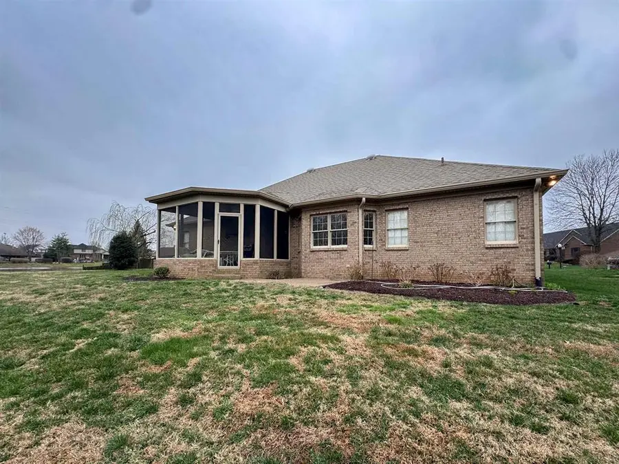 4409 Oakhurst Bnd, Owensboro, KY 42303 - #3