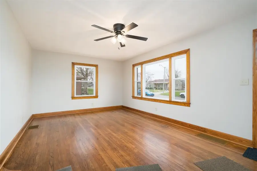 731 Canterbury Rd, Owensboro, KY 42301 - #2