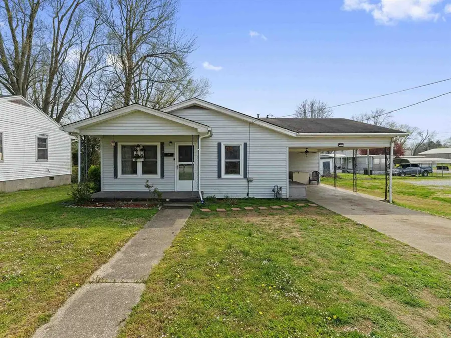 710 Madison St, Hartford, KY 42347 - #2