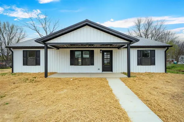 304 W 5th St, Livermore, KY 42352